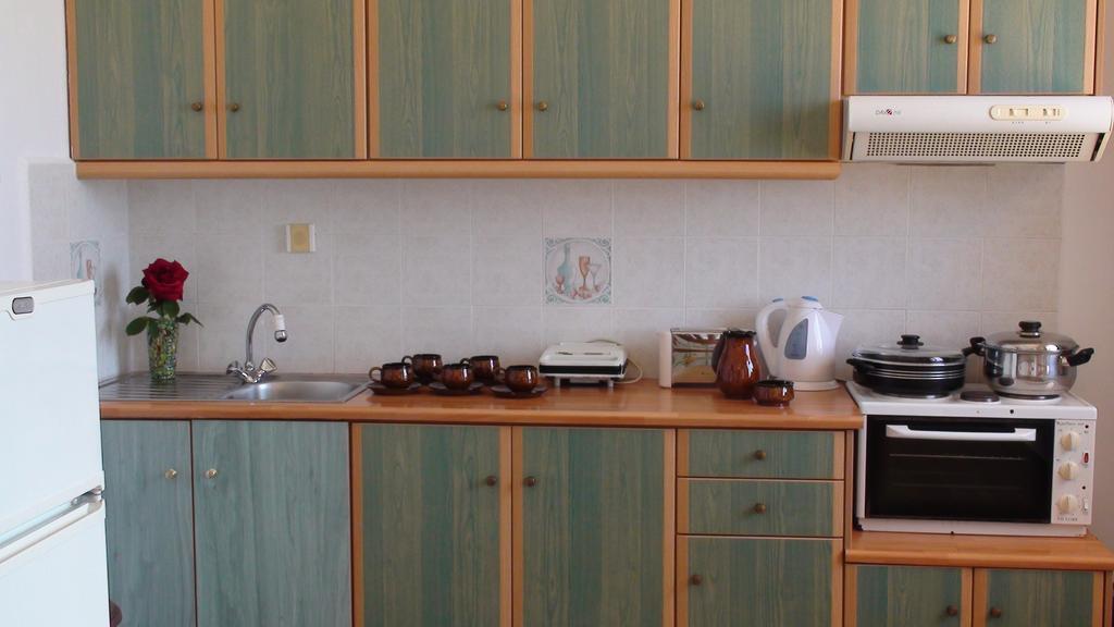 לאסי Constantinos Apartments חדר תמונה