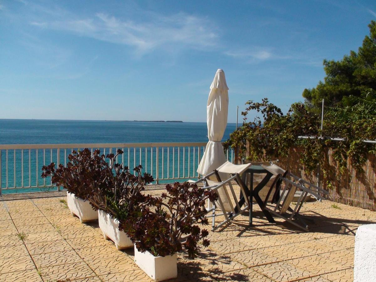לאסי Constantinos Apartments מראה חיצוני תמונה